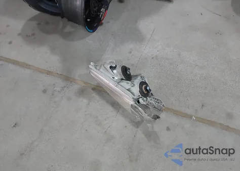 2011 Toyota Highlander Base V6 from USA, damaged, VIN 5TDBK3EH9BS065724